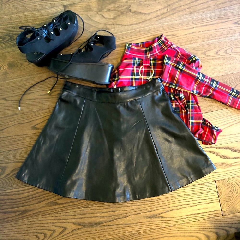 High waisted pleather skirt